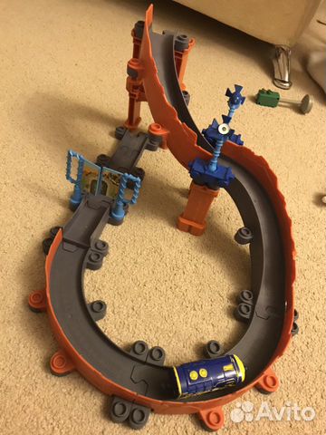 Chuggington поезд игровой набор Храбрый Брюстер Chuggington поезд игровой набор Храбрый Брюстер