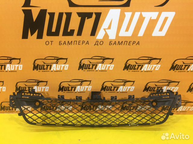 Решетка радиатора передняя Mercedes C-Classe W204 Решетка радиатора передняя Mercedes C-Classe W204