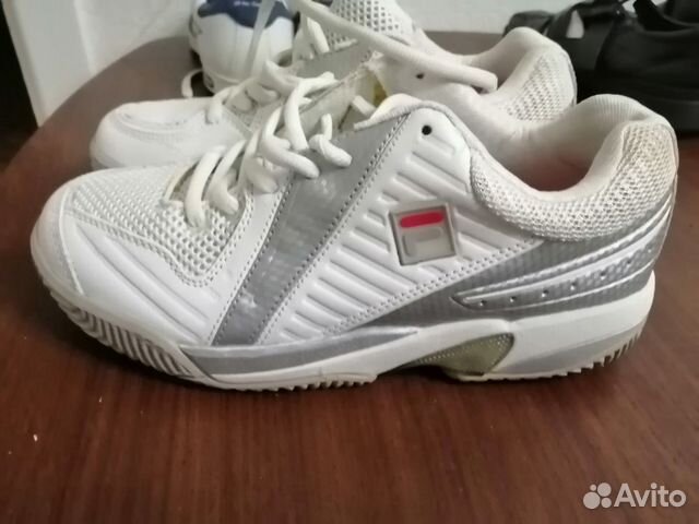 Кроссовки