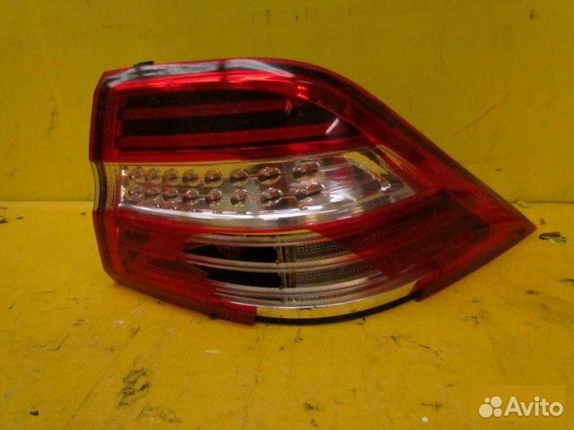 Фонарь наружний задний правый Mercedes Ml W166 Фонарь наружний задний правый Mercedes Ml W166
