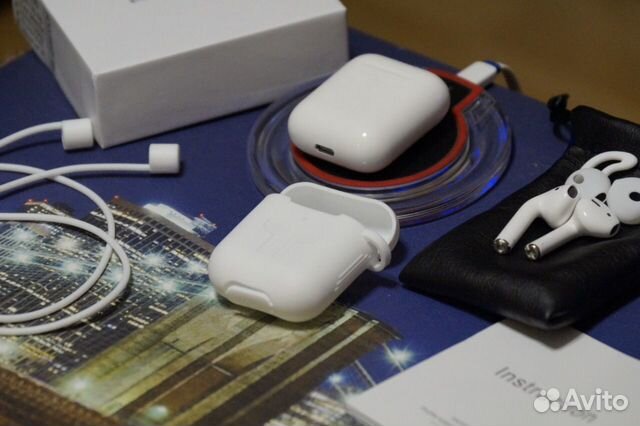 Apple AirPods Apple AirPods