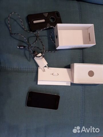 Телефон iPhone 5s (модель без Touch id)