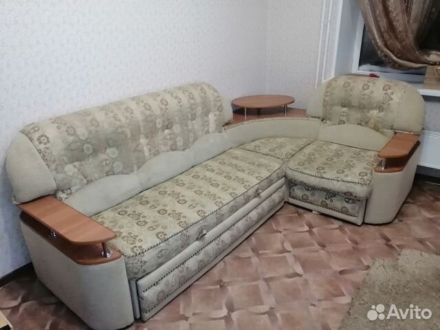 Диван