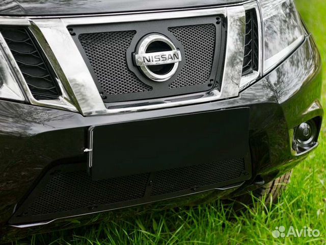 Защитная сетка решетки радиатора Nissan Terrano Защитная сетка решетки радиатора Nissan Terrano