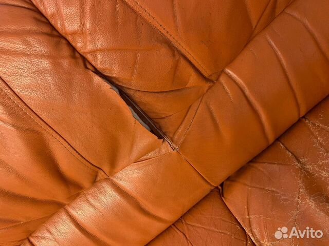 Диван кожаный удобный