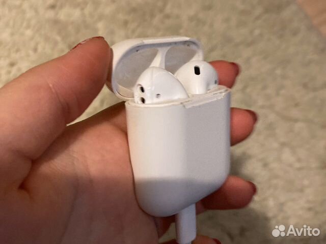 AirPods