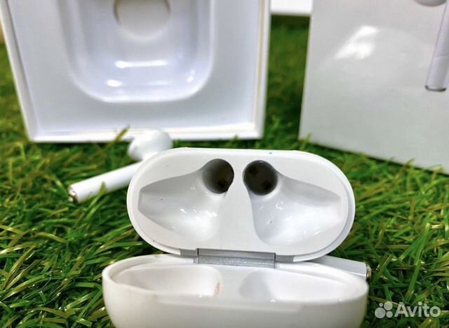 Беспроводные наушники Apple AirPods 2 Беспроводные наушники Apple AirPods 2