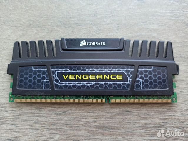 DDR3 8gb (Corsair)