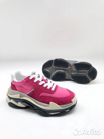 Кроссовки Balenciaga triple S розовые Кроссовки Balenciaga triple S розовые
