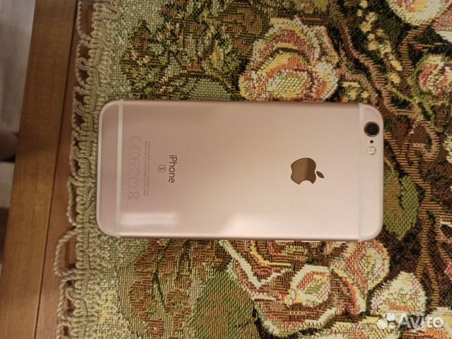 Телефон iPhone