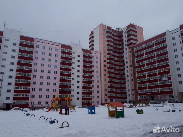 1-к квартира, 42 м², 1/10 эт. 1-к квартира, 42 м², 1/10 эт.