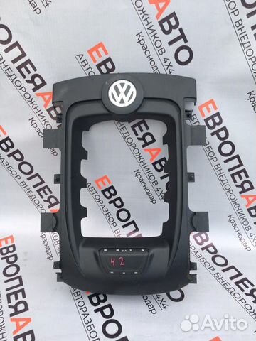 Декоративная накладка двс vw touareg 4.2 AXQ Декоративная накладка двс vw touareg 4.2 AXQ