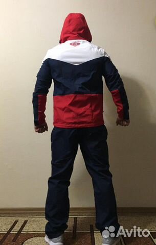 Спортивный костюм Спортивный костюм