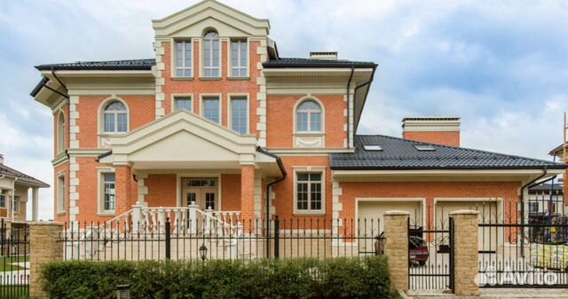 Коттедж 900 м² на участке 21.6 сот. Коттедж 900 м² на участке 21.6 сот.