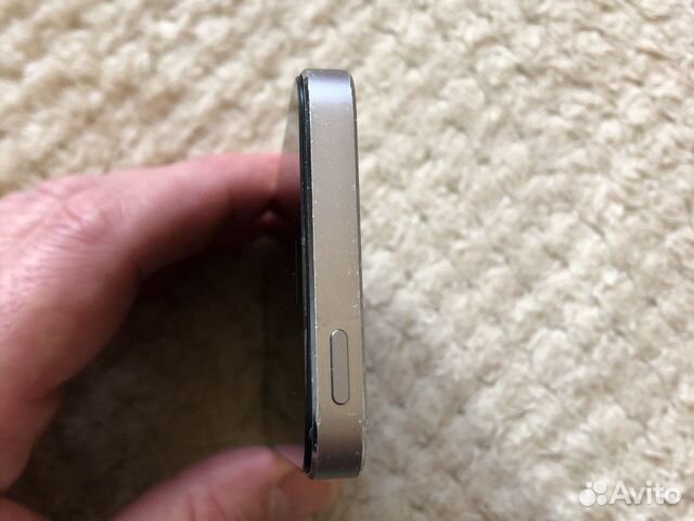 Телефон iPhone 5s Телефон iPhone 5s