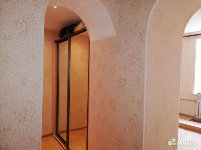 2-к квартира, 40 м², 1/3 эт.