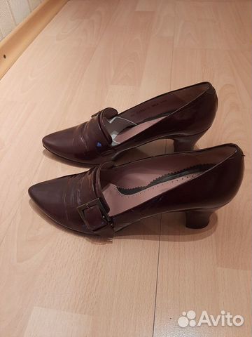 Кожаные туфли фирмы chester