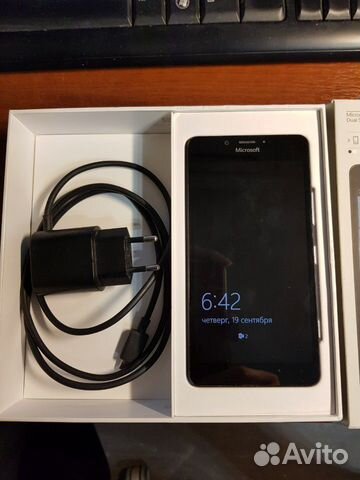 Смартфон Microsoft Lumia 950 Dual SIM Смартфон Microsoft Lumia 950 Dual SIM