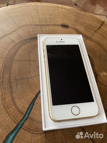 Телефон iPhone se Телефон iPhone se