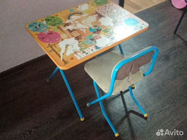 Детский стол и стул