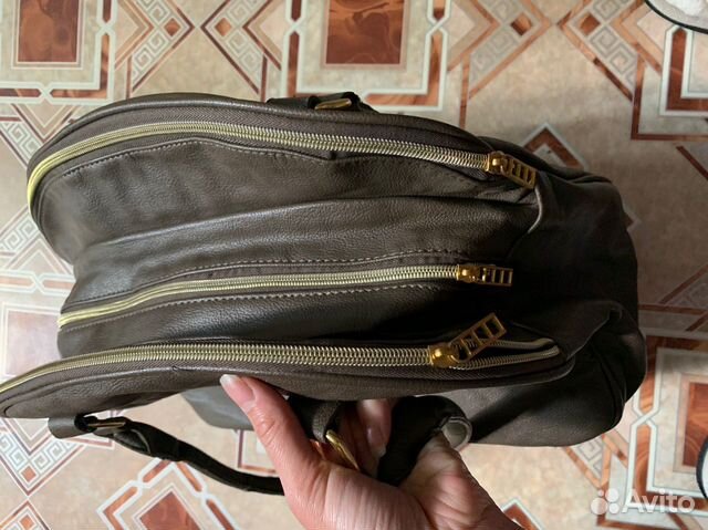 Стильная вместительная сумка цвет хаки