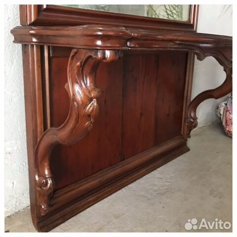 Зеркало с консолью старинное Зеркало с консолью старинное