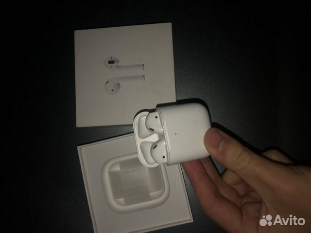 Наушники AirPods 2 Наушники AirPods 2