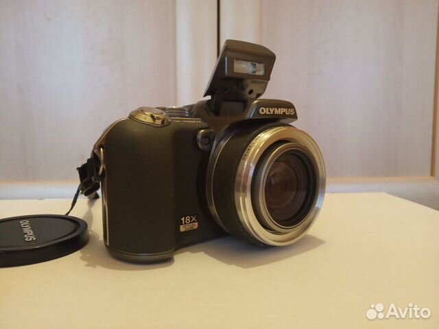 Цифровой фотоаппарат Olympus SP-550UZ Цифровой фотоаппарат Olympus SP-550UZ