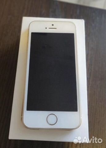 Телефон iPhone 5se 32gb