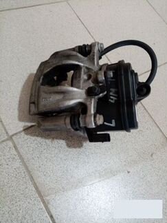 Суппорт тормозной задний левый Audi Q7 4M 2015