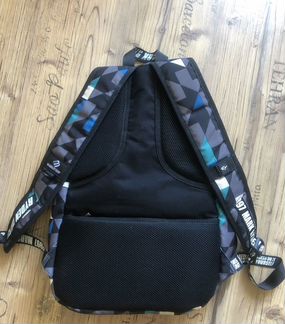 Рюкзак школьный