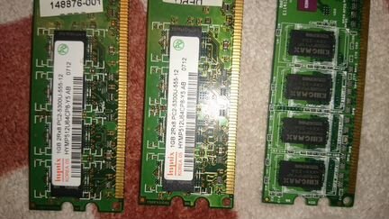 Память для компьютера 1GB DDR2 - 5 шт