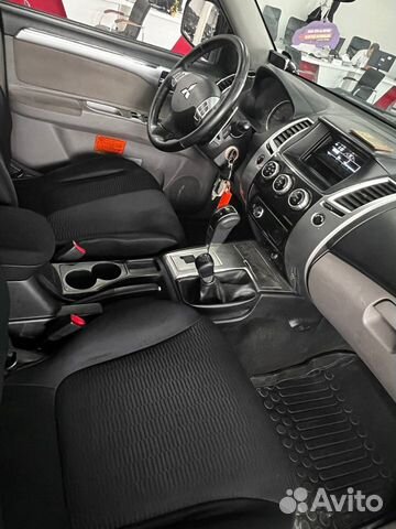 Mitsubishi Pajero Sport 2.5 AT, 2012, 241 000 км