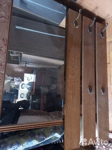 Зеркало с вешалкой