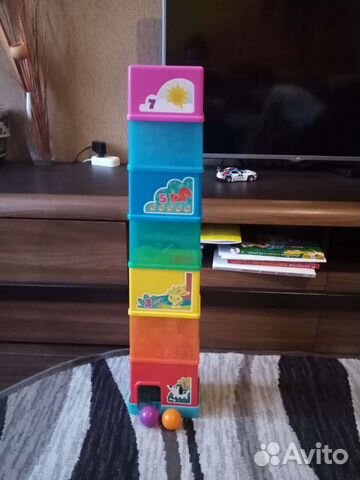 Пирамидка Playskool и игра ловим букашек