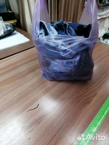 Кусочки джинсовой ткани