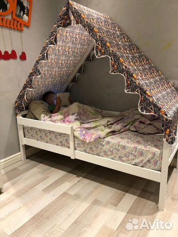 Кровать домик