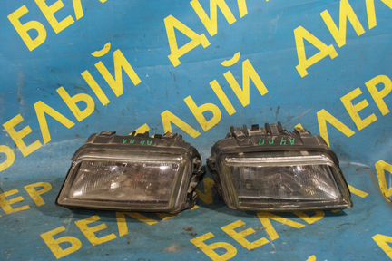 Передняя фара Audi A4
