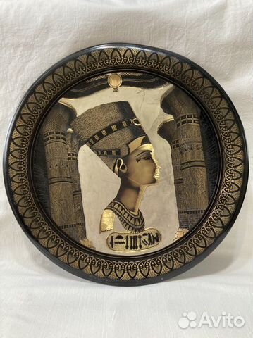 Настенная тарелка