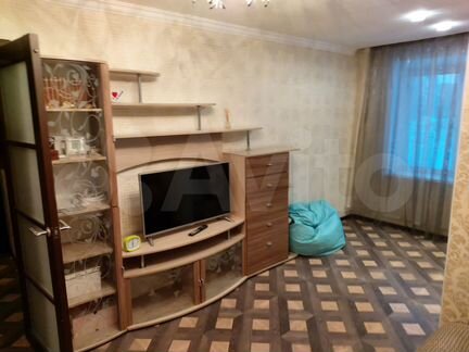 2-к. квартира, 54 м², 1/10 эт.