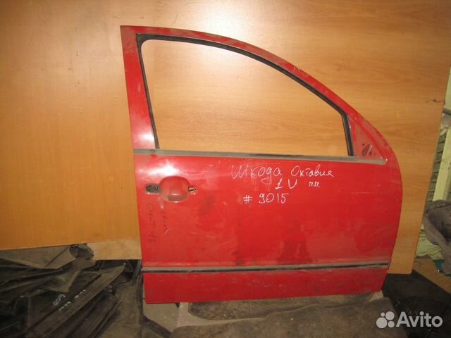 Дверь передняя правая Октавия Тур