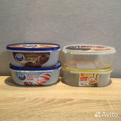 Контейнеры с крышками пластмассовые