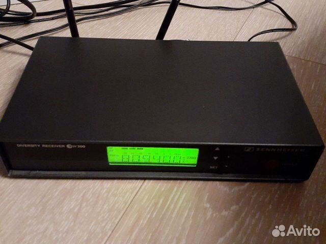 Радиосистема микрофонная Sennheiser EM 300 G1 с ми