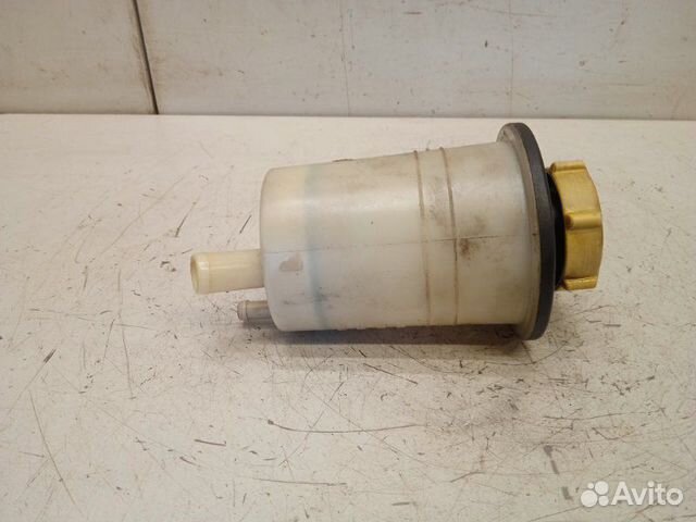 Бачок гидроусилителя Land Rover Discovery 3 2.7