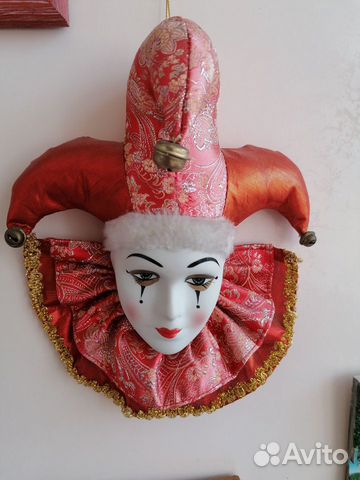 Маска декоративная