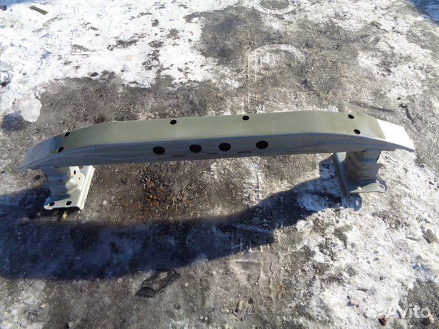 Усилитель бампера передний Toyota Avensis AZT250