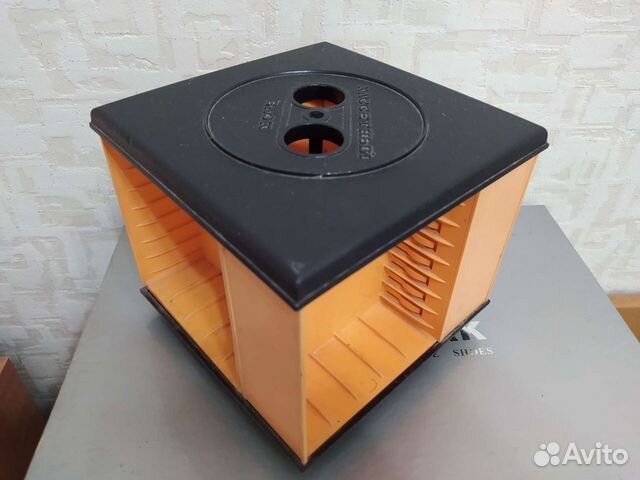 Подставка вращающаяся для аудиокассет