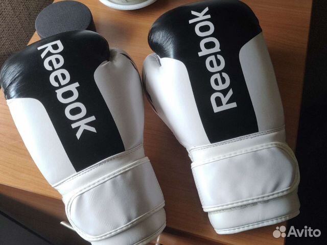 Боксерские перчатки Reebok bg9380