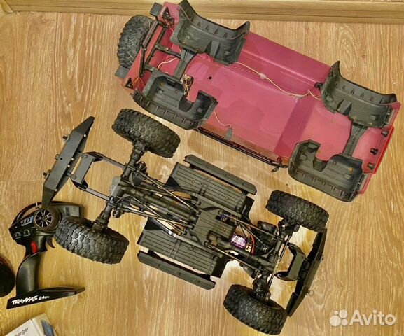 Traxxas Trx-4 Defender 4x4 TRA82056-4-R