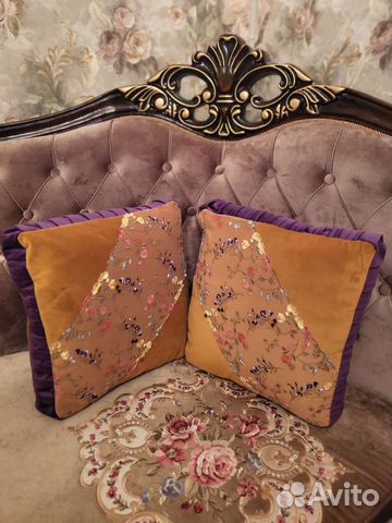 Декоративная подушка бархатная авторская
